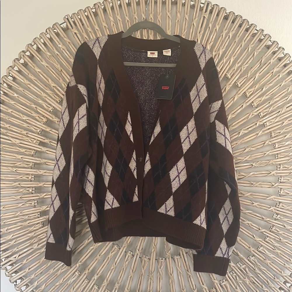 Argyle Pattern Brown Sweater